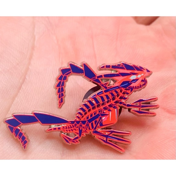 SOLD - 3 Pokémon Card Bundle + 1 Pin • Ultra Rare Black Star Promos - Picture 5 of 9